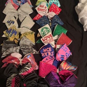 Cheer bows